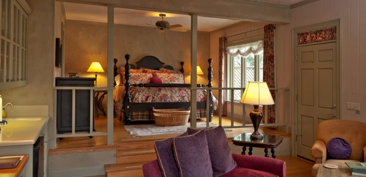 Romantic-and-Unique-Vineyard-Cottage-Interior-Design-of-The-Wine-Country-Inn-Napa-Valley
